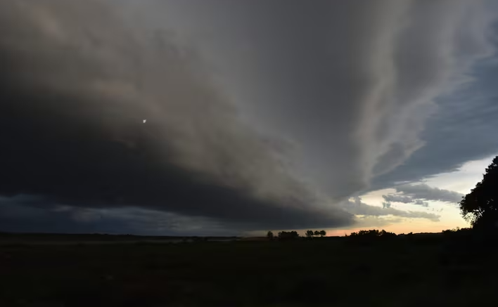 Paraguay tendrá una jornada fría y lluviosa, con posibles tormentas en varias zonas